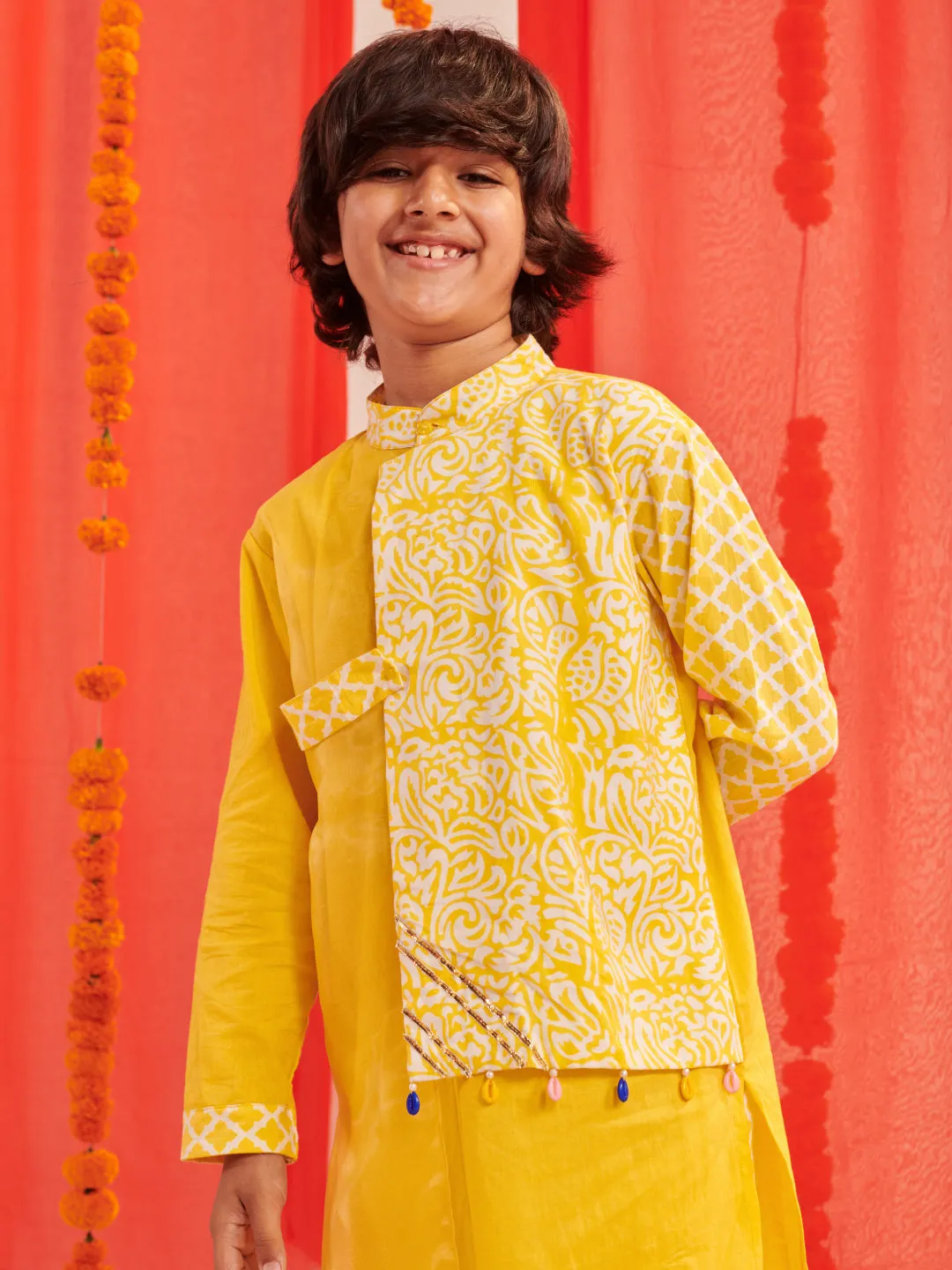 Boys Floral Printed Regular Kurta With Pyjamas