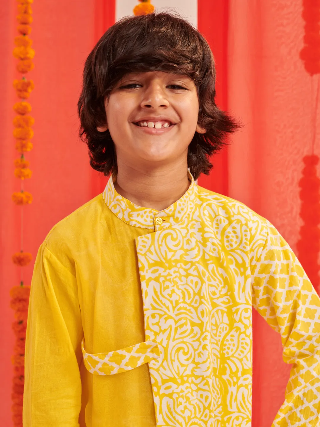 Boys Floral Printed Regular Kurta With Pyjamas