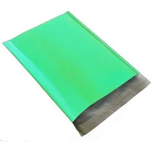 Green Poly Mailers - 6 x 9- 1000/CTN