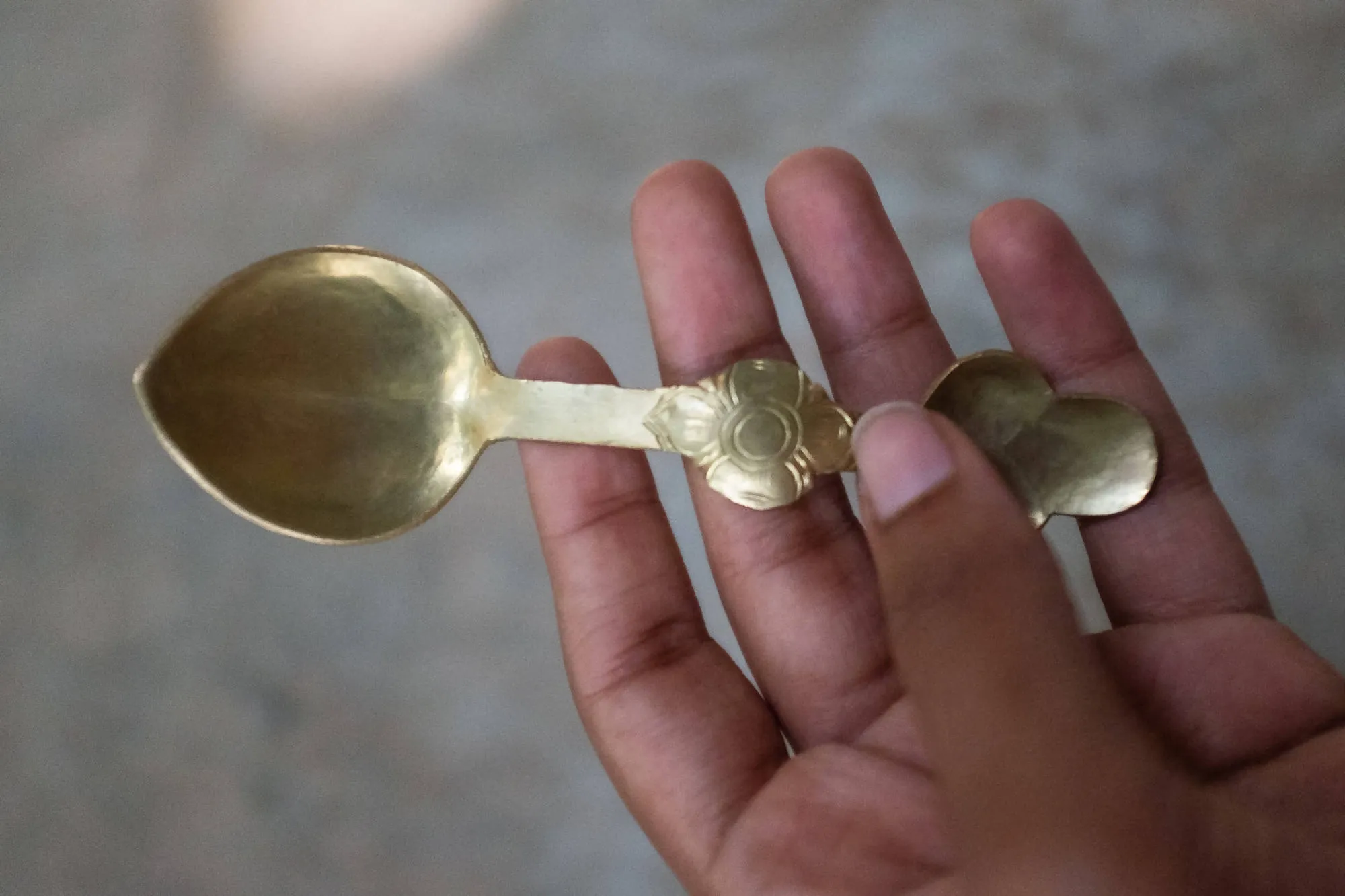 SUGAR SPOON WITH TRADITIONAL DESIGN